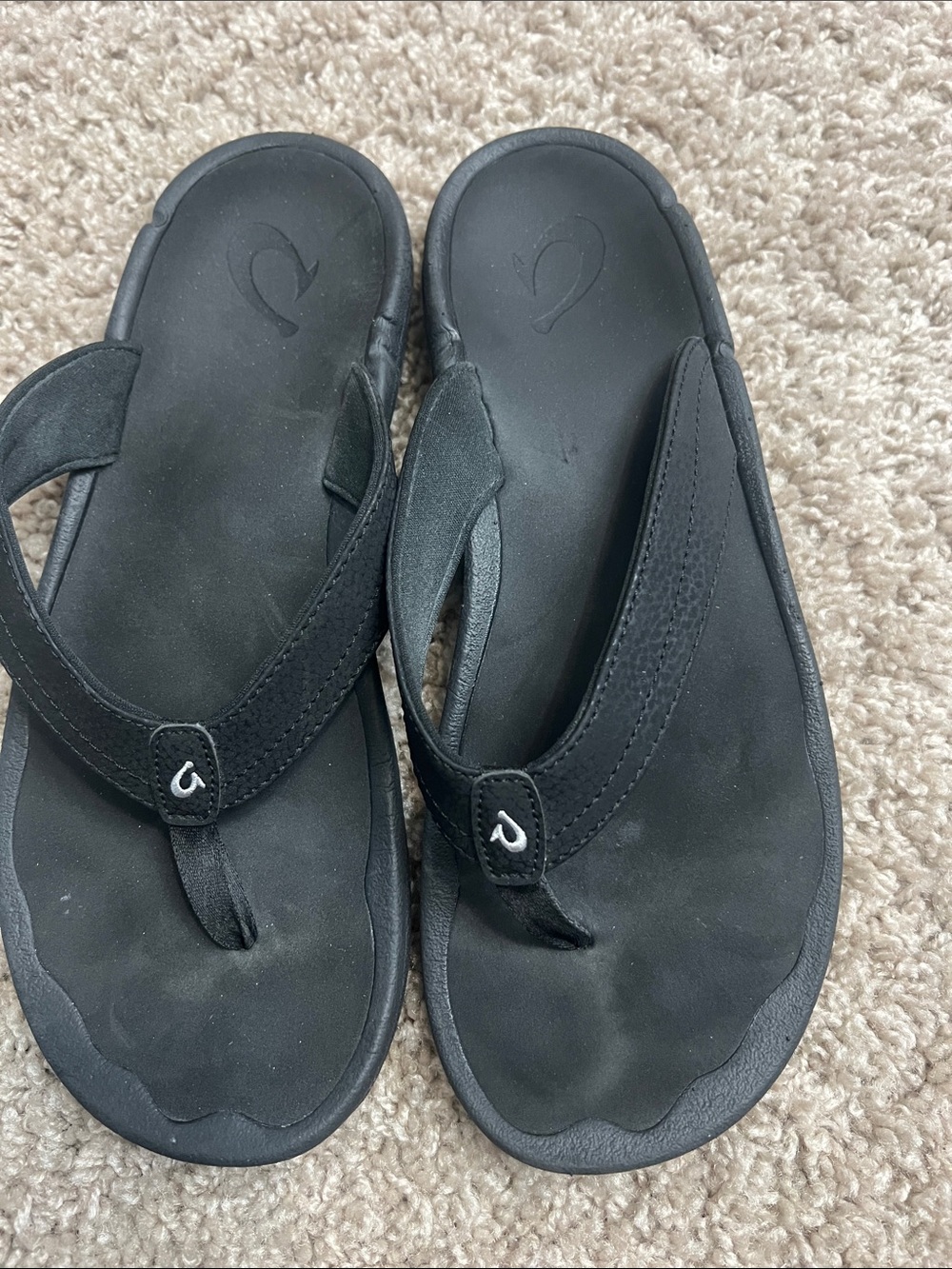 OluKai Ohana Black Leather Thong Sandals W sz 10